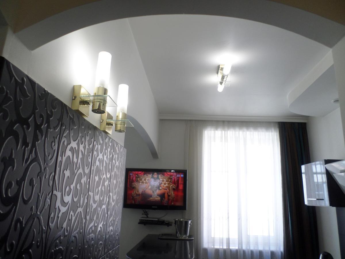 Apartment On Staroievreiska Lviv Bagian luar foto