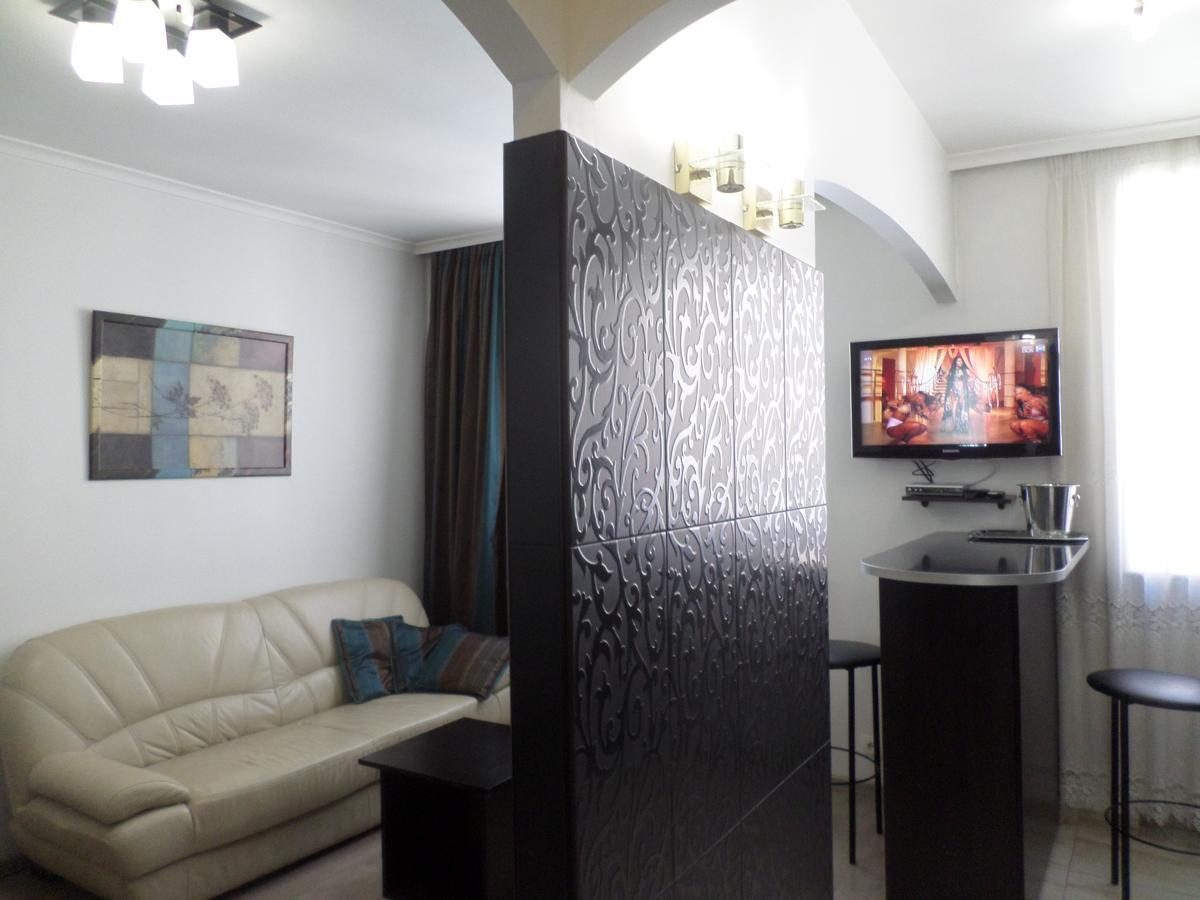 Apartment On Staroievreiska Lviv Bagian luar foto