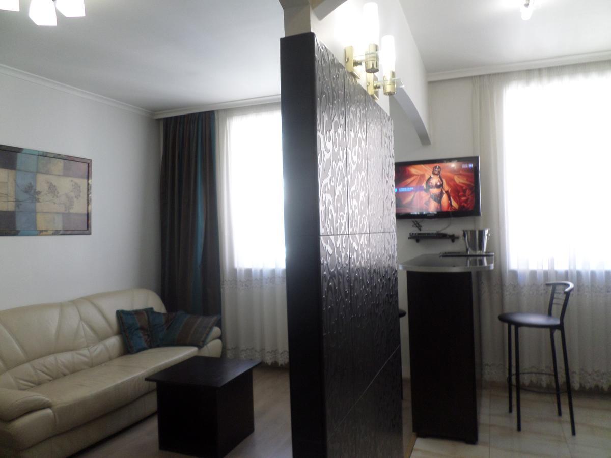 Apartment On Staroievreiska Lviv Bagian luar foto